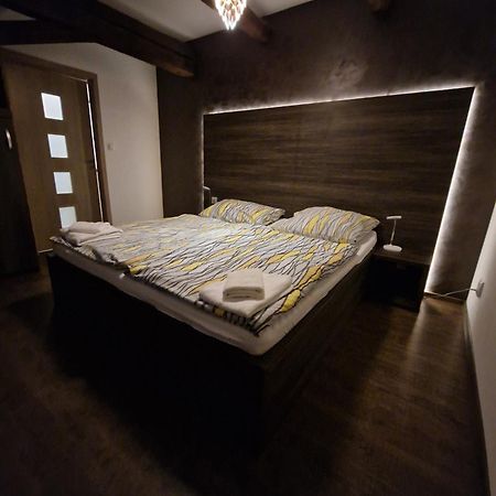 Apartmany Pod Klasterem Kladruby  ภายนอก รูปภาพ