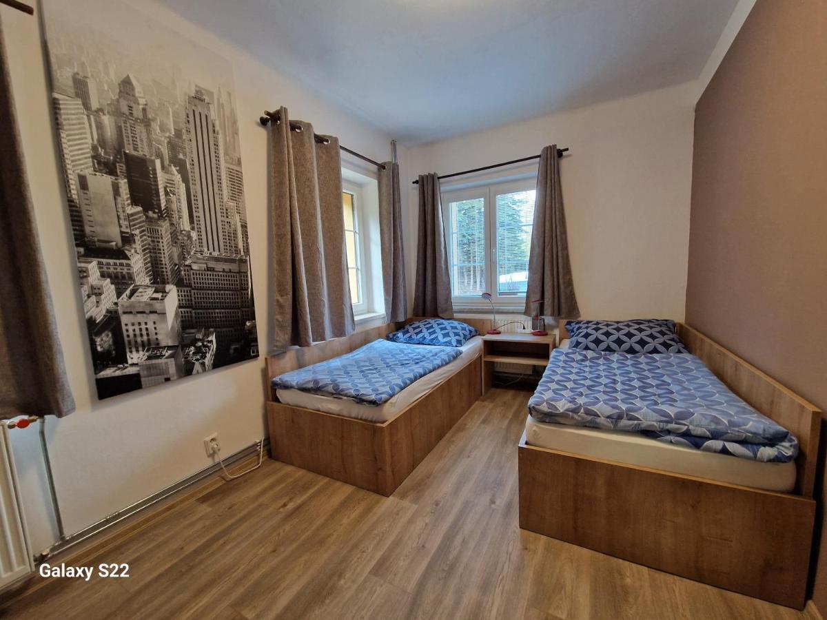 Apartmany Pod Klasterem Kladruby  ภายนอก รูปภาพ