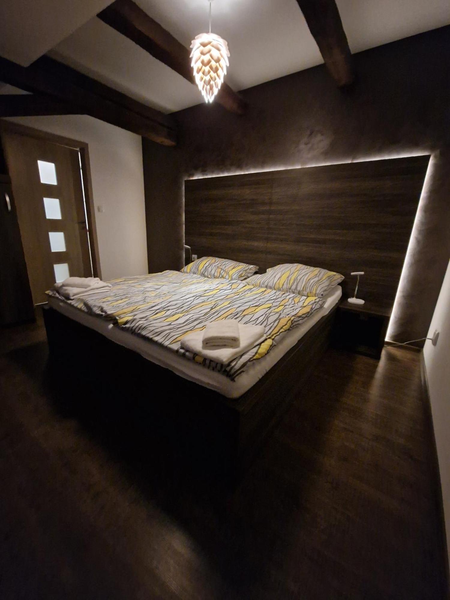 Apartmany Pod Klasterem Kladruby  ภายนอก รูปภาพ
