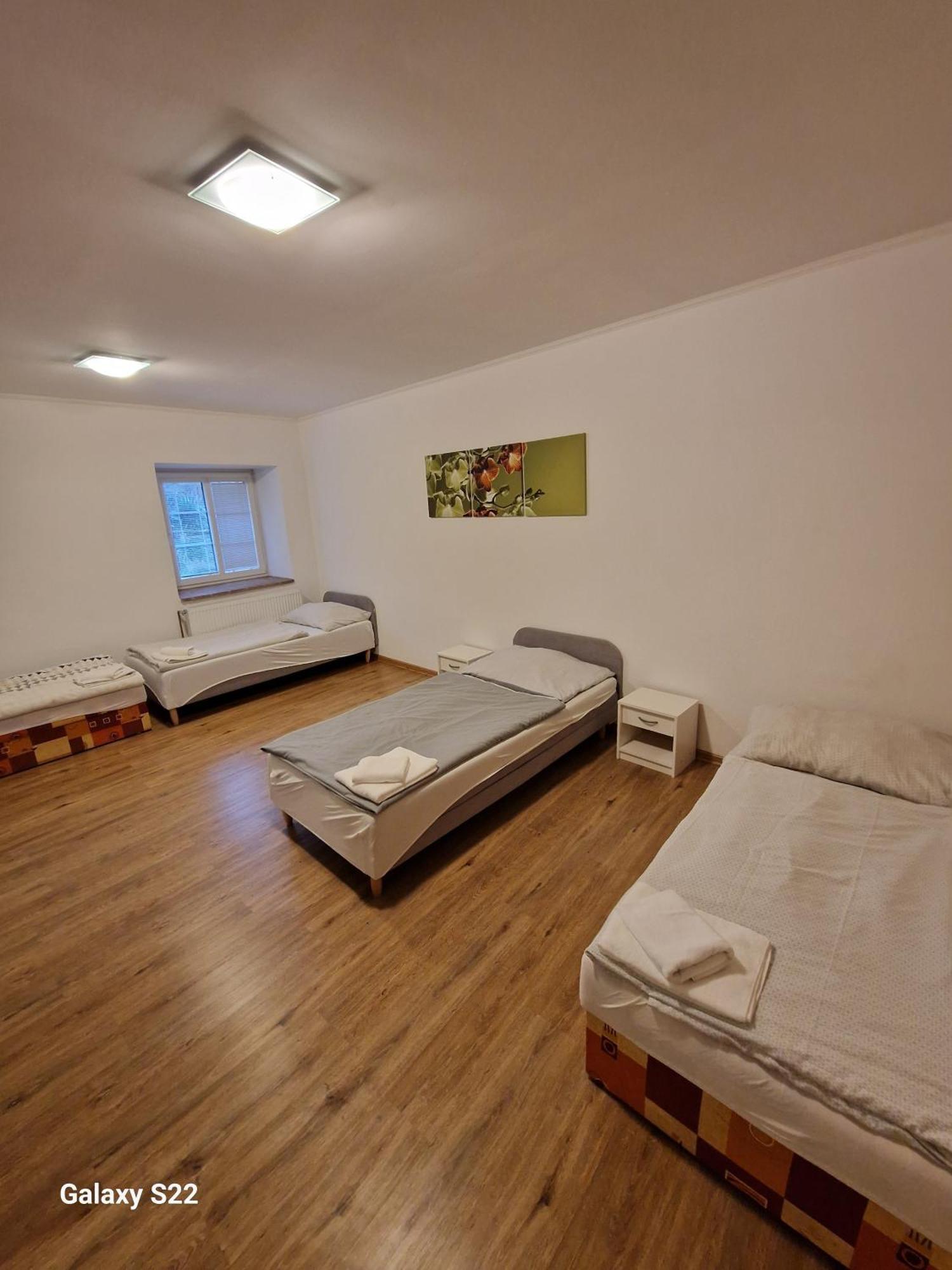 Apartmany Pod Klasterem Kladruby  ภายนอก รูปภาพ