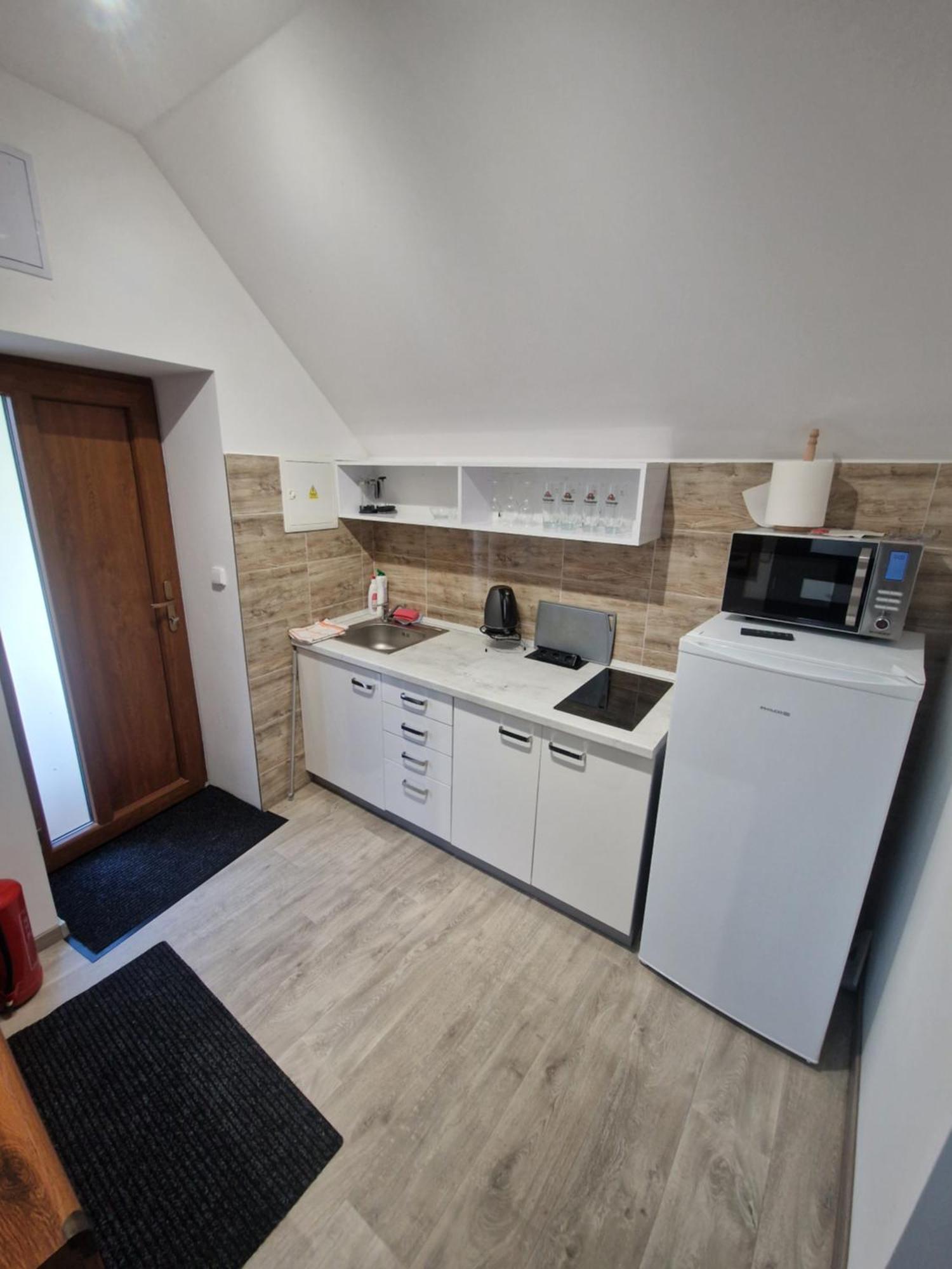 Apartmany Pod Klasterem Kladruby  ภายนอก รูปภาพ