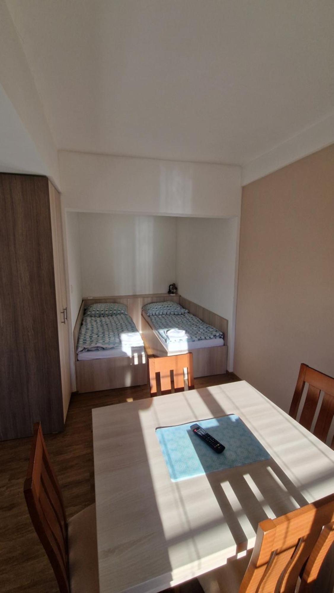 Apartmany Pod Klasterem Kladruby  ภายนอก รูปภาพ